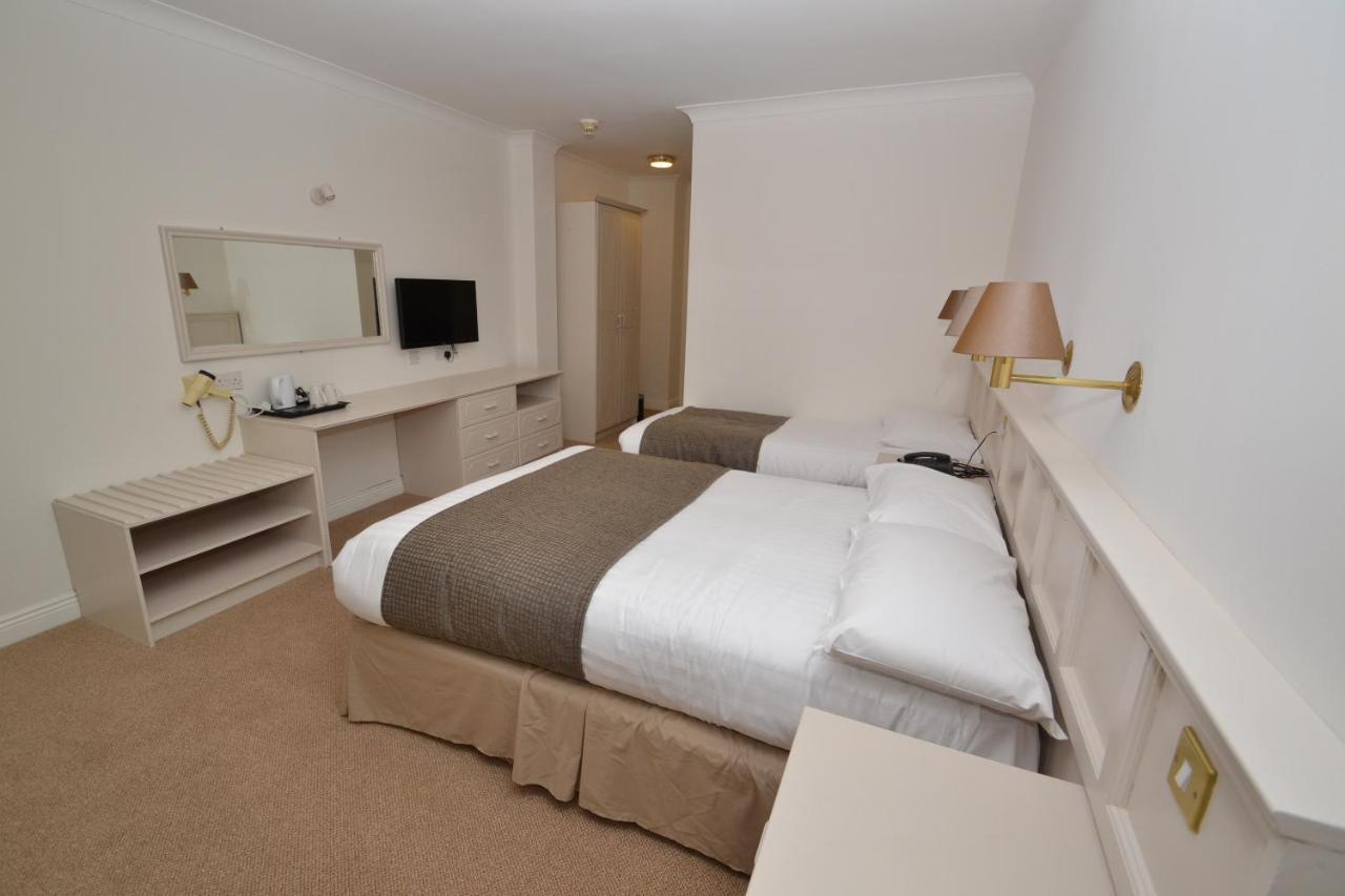 קיליבגס Bay View Hotel מראה חיצוני תמונה