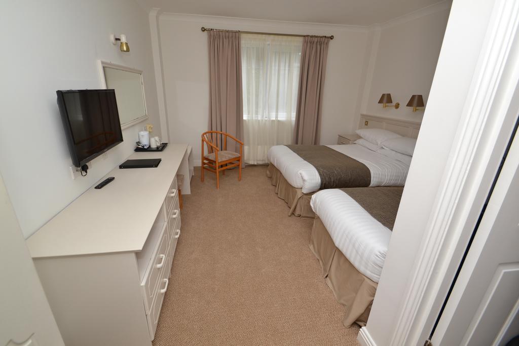 קיליבגס Bay View Hotel מראה חיצוני תמונה