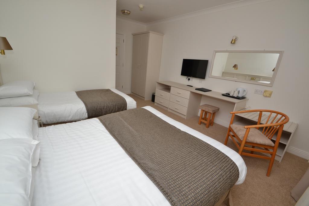 קיליבגס Bay View Hotel מראה חיצוני תמונה