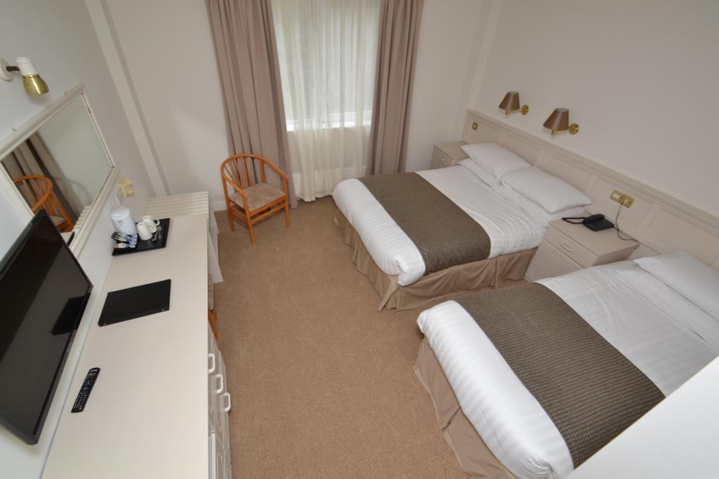 קיליבגס Bay View Hotel מראה חיצוני תמונה